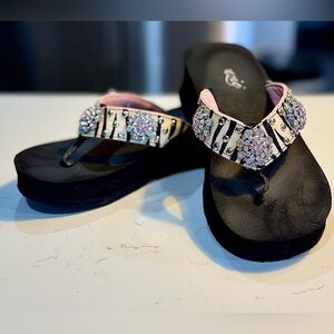 Grazie Leather Animal Print/ Pink/ white Rhinestone details Sandals size 8.5